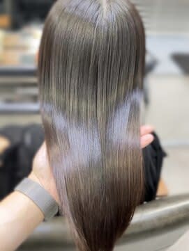 TIARA 博多店×スタイル