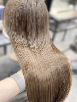 TIARA 博多店×スタイル