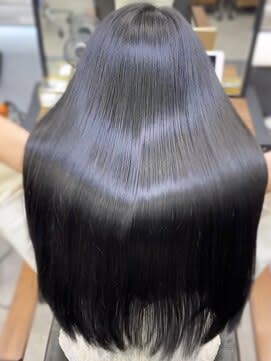 TIARA 博多店×スタイル