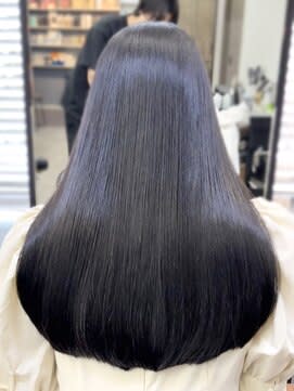 TIARA 博多店×スタイル