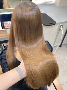 TIARA 博多店×スタイル