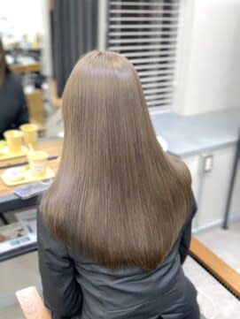 TIARA 博多店×スタイル