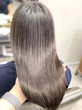 TIARA 博多店×スタイル