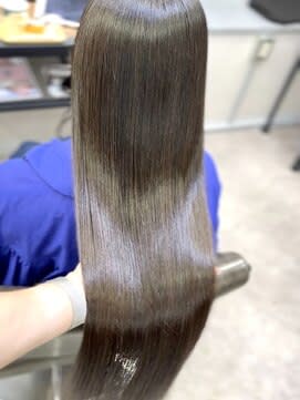 TIARA 博多店×スタイル