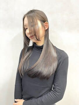 TIARA 博多店×スタイル