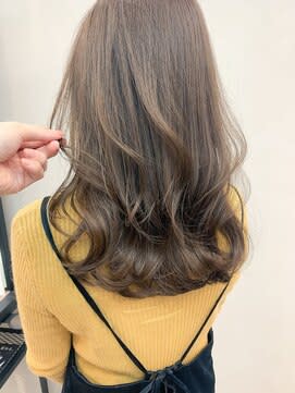 TIARA 博多店×スタイル