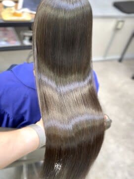 TIARA 博多店×スタイル