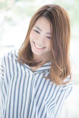 ★小顔前髪ワンカールくびレイヤーカットネビージュボブルフ