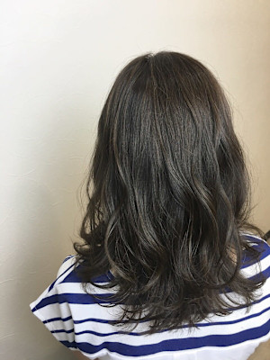 キラツヤヘア！スモーキーベージュ