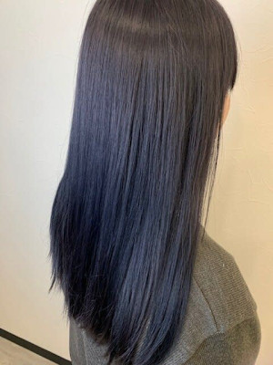 ネイビーブルー