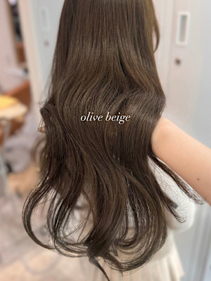 透明感オリーブベージュ