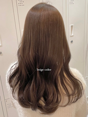 オリーブベージュ