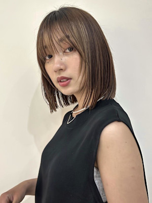 切りっぱなしボブ顔周りレイヤーカット【 大阪 上新庄】