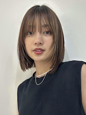 切りっぱなしボブ顔周りレイヤーカット【 大阪 上新庄】