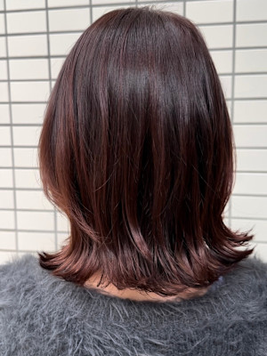 外ハネボブ/くびれカット/くびれヘア/ボルドーカラー/カット