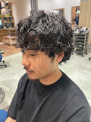 ハードな質感で男らしい印象に【三軒茶屋】