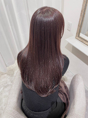 ピンクベージュ