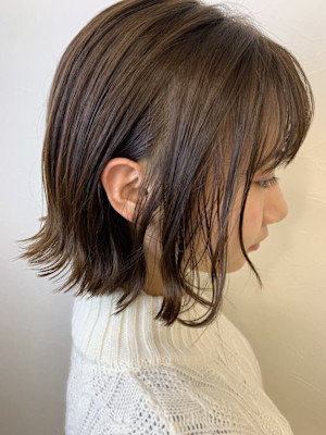 切りっぱなし小顔ボブ