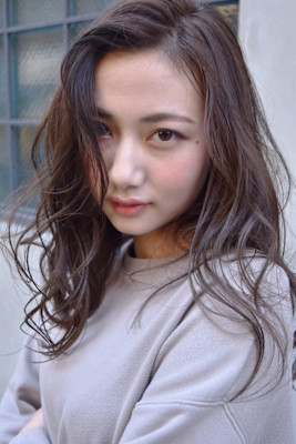 スモーキーアッシュブラック