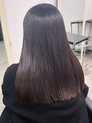 ｜サイエンスアクアと縮毛矯正で艶髪ストレート｜
