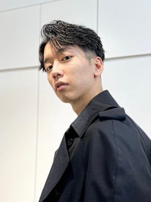 【吉田智哉】ツーブロック、ニュアンスパーマ、ダークアッシュ