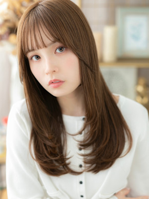 ツヤ感ショコラベージュ小顔レイヤーロング　マロンベージュ