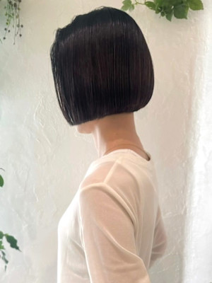 黒髪ボブ　切りっぱなしショートボブ　髪質改善　20代30代