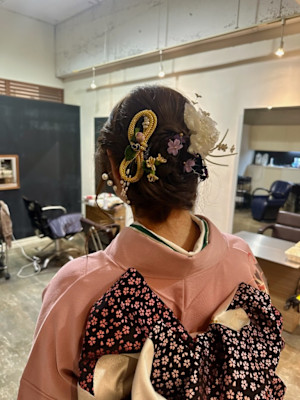 2025　成人の日 編み込みアップ