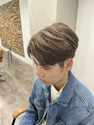 韓国スタイル＋ブリーチカラー/韓国ヘア/韓国センターパート/