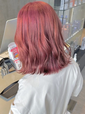 ピンクベージュ　ハイトーンカラー　くすみカラー　ミディアム