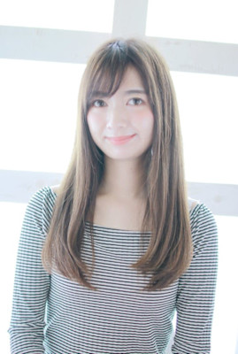 ストレートロング/ナチュラルベージュ/斜めバング