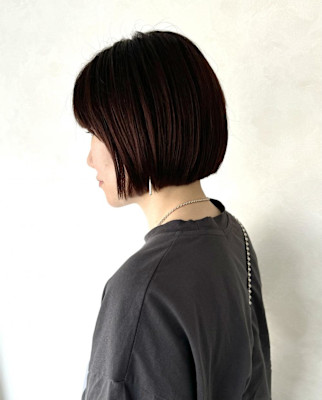 マロンブラウンベージュ・前下がりミニボブ