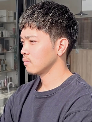 ショートレイヤー×ホワイトメッシュ