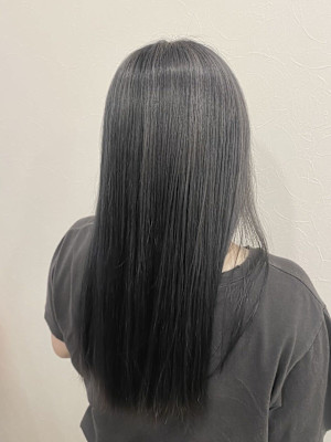 透明感ダークグレー