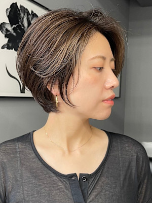 大人美シルエットショート