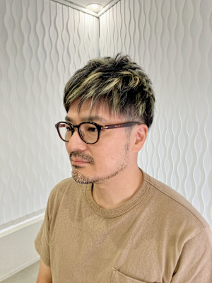 白髪ぼかし ブリーチ ハイライト