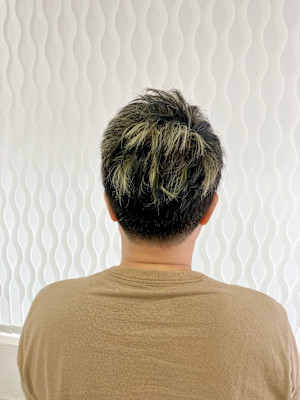 白髪ぼかし ブリーチ ハイライト