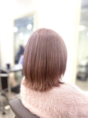 ピンクベージュカラー