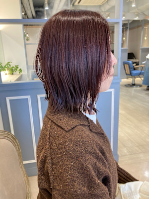 艶感ピンクバイオレットカラースタイリング簡単くびれ外ハネボブ