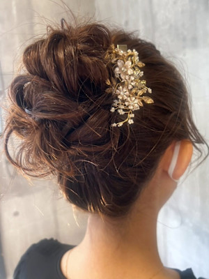 お呼ばれヘア　結婚式アレンジ　アップスタイル　ヘアセット