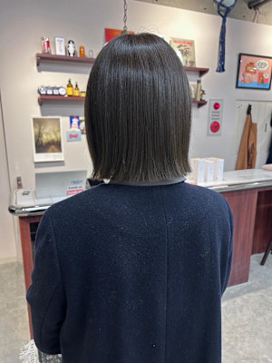 【Look at】カーキベージュミニボブアッシュ