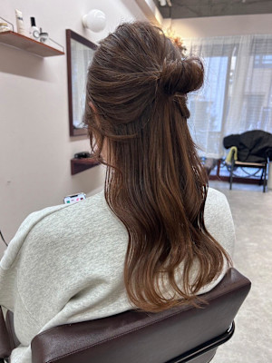 【Look at】ハーフアップゆるお団子デイアレンジヘア