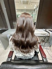 【イノアカラー】透明感のあるグレージュカラー