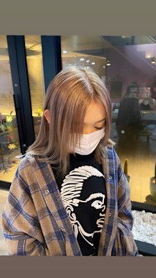 ベージュカラー