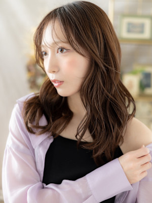 韓国風巻き透けバングこなれロングレイヤー　マロンベージュ