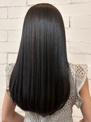 髪質改善トリートメント　地毛風カラー　サラサラストレート