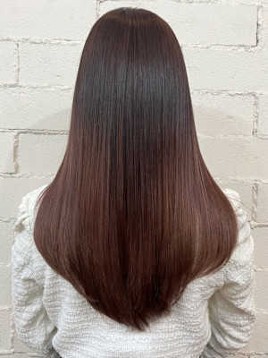 髪質改善カラー　ストレートヘア　レッドブラウン　レイヤー
