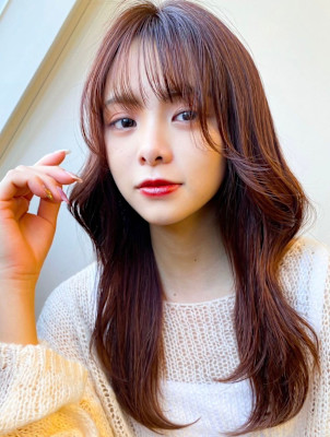 アッシュグレージュ 大人ロング 後れ毛 20代30代40代