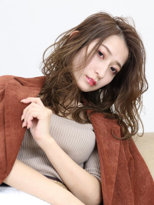 【SOURCE】くすみベージュ