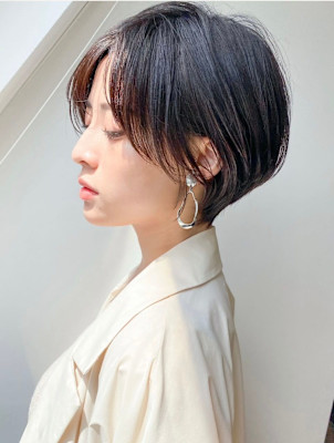 20代30代大人可愛い★小顔ショートカット前下がりウルフカッ